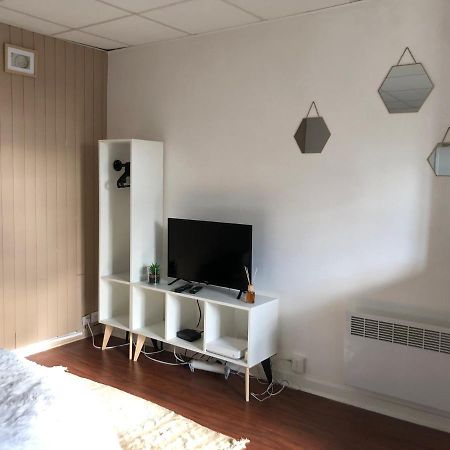 Ferienwohnung Le Printemps De Melusine Niort Exterior foto